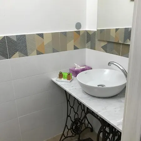 L'arena Oda ve Kahvaltı *